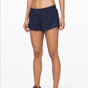 Lululemon Hotty Hot Short II